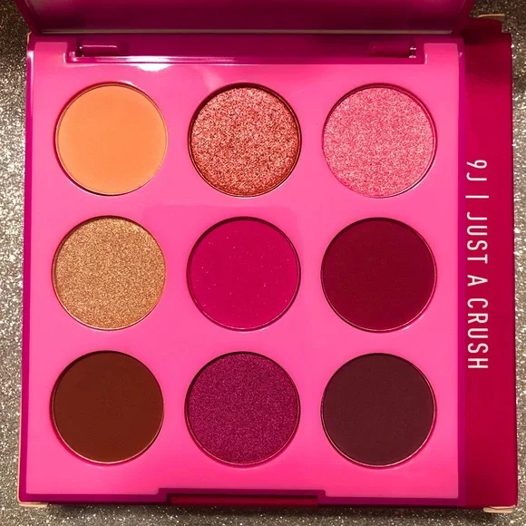 BNIB! Morphe Just a Crush 9J Eyeshadow Palette π¨ - Picture 1 of 6
